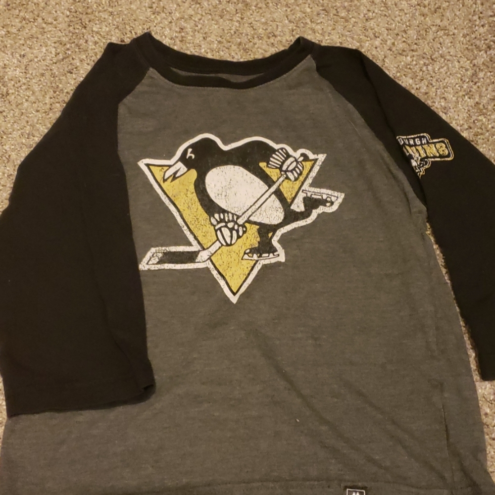 Majestic Boys Small Pittsburgh Penguins shirt